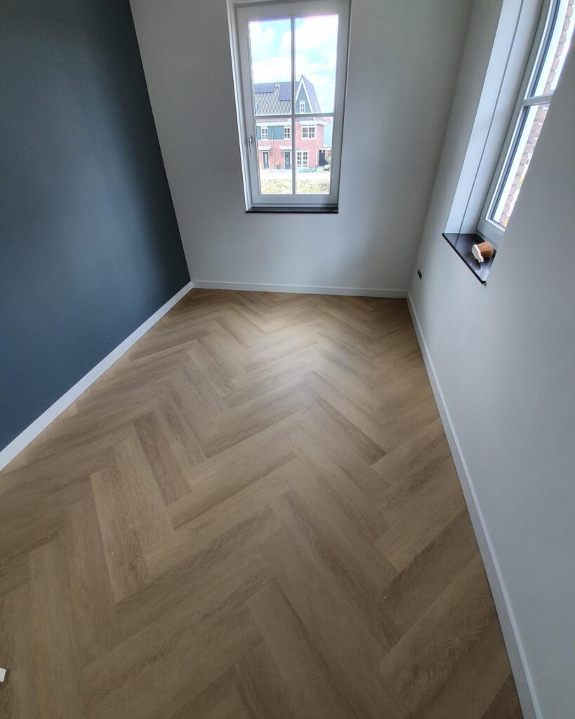 Visgraat PVC vloer slaapkamer